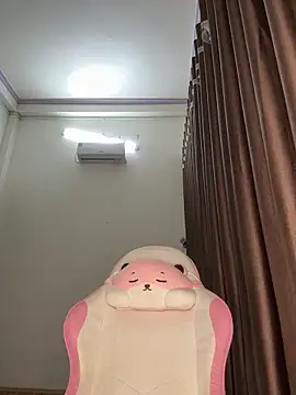 Snapshot of wang1472581 chatting on February 24, 8:56 am wang1472581 online show from February 24, 8:56 am