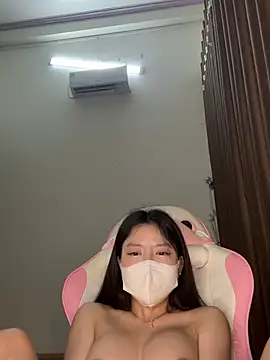 wang1472581 online show from March 29, 9:15 pm