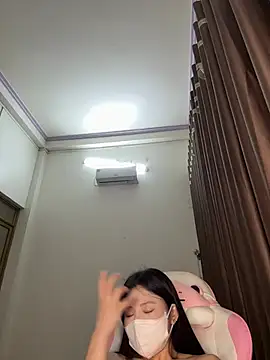 wang1472581 online show from April 2, 9:51 am