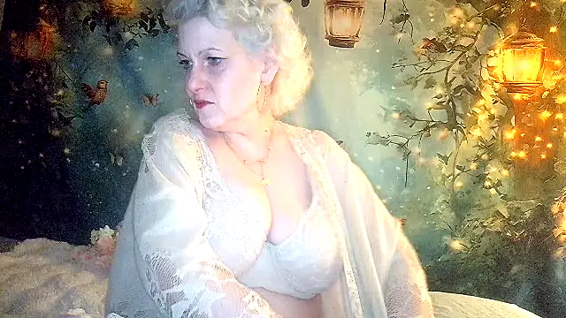 Blondie the librarian online show from April 11, 9:52 pm