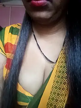 Snapshot of Alka_sexy56 chatting on February 14, 9:06 am Alka sexy56 online show from February 14, 9:06 am