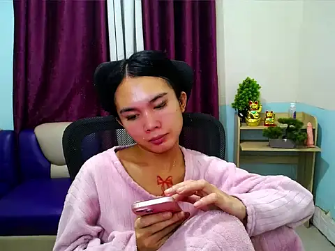 devine goddess online show from April 7, 4:07 pm