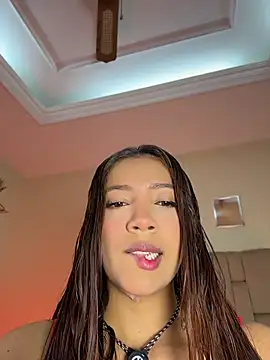 Snapshot of Pushaina__1 chatting on July 9, 11:47 am Pushaina 1 online show from July 9, 11:47 am
