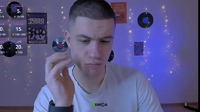 Snapshot of neo_raze chatting on March 4, 8:37 pm neo raze online show from March 4, 8:37 pm