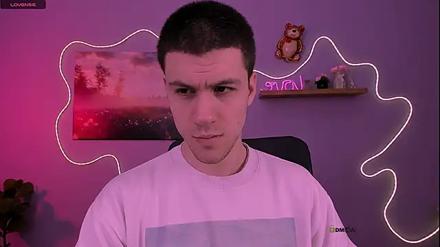 Snapshot of neo_raze chatting on March 29, 6:52 pm neo raze online show from March 29, 6:52 pm