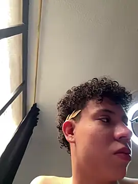 Snapshot of yoursexyjose chatting on February 11, 6:57 pm yoursexyjose online show from February 11, 6:57 pm