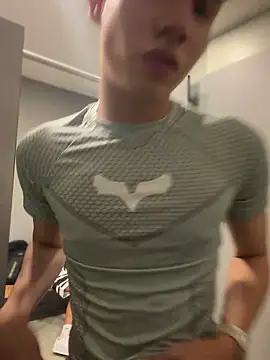 Snapshot of yoursexyjose chatting on June 7, 6:11 pm yoursexyjose online show from June 7, 6:11 pm