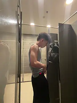 Snapshot of yoursexyjose chatting on June 16, 9:06 pm yoursexyjose online show from June 16, 9:06 pm