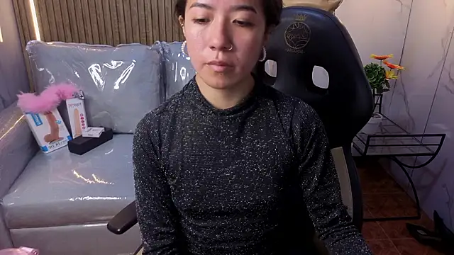 Snapshot of Lynn_turner chatting on February 11, 1:27 pm Lynn turner online show from February 11, 1:27 pm