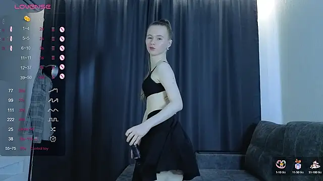 Snapshot of MoranaBetony chatting on February 17, 5:26 am MoranaBetony online show from February 17, 5:26 am