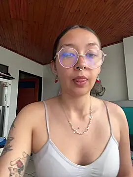 Snapshot of Charlotte_Mason chatting on May 14, 7:31 pm Charlotte Mason online show from May 14, 7:31 pm
