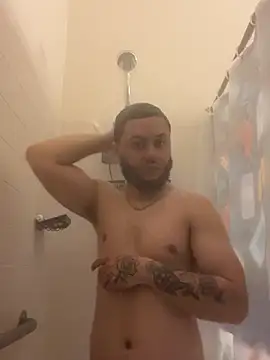 Tu PaPi Favorito online show from February 6, 1:14 pm