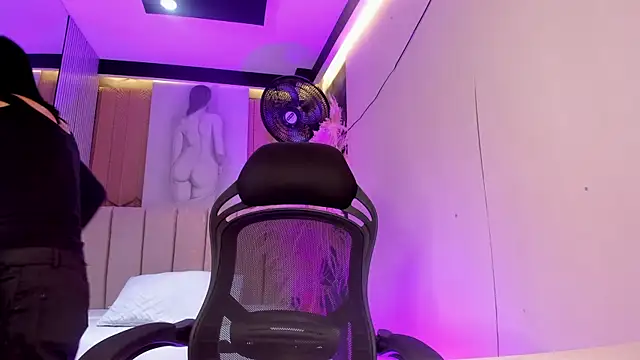 GemmaBrown online show from April 2, 12:47 pm