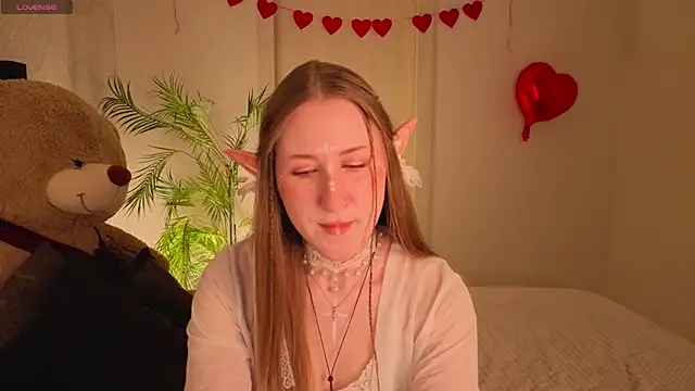 Snapshot of CassieReborn chatting on February 17, 11:00 pm CassieReborn online show from February 17, 11:00 pm