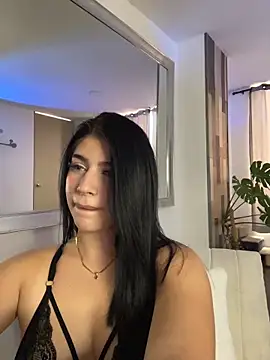 Snapshot of _HannahFox_ chatting on June 9, 9:59 pm HannahFox online show from June 9, 9:59 pm