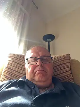 YachtCaptain10 online show from April 15, 8:43 am