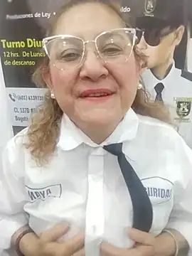 Snapshot of JULIETA_21- chatting on June 10, 3:00 pm JULIETA 21- online show from June 10, 3:00 pm