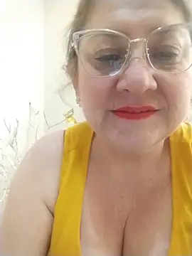 Snapshot of JULIETA_21- chatting on June 29, 1:44 pm JULIETA 21- online show from June 29, 1:44 pm