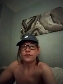 Snapshot of Sexycaylaxxxx chatting on March 29, 4:01 am Sexycaylaxxxx online show from March 29, 4:01 am