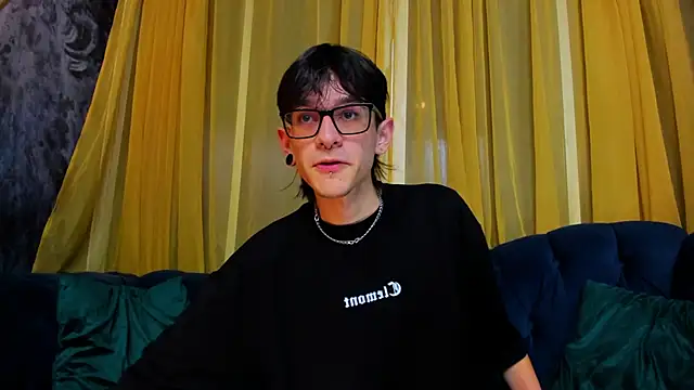 Snapshot of Jax_valentine chatting on February 10, 10:58 pm Jax valentine online show from February 10, 10:58 pm