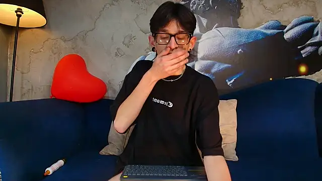 Snapshot of Jax_valentine chatting on February 20, 10:54 pm Jax valentine online show from February 20, 10:54 pm