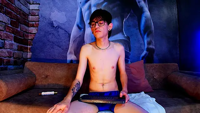 Snapshot of Jax_valentine chatting on February 24, 11:03 pm Jax valentine online show from February 24, 11:03 pm