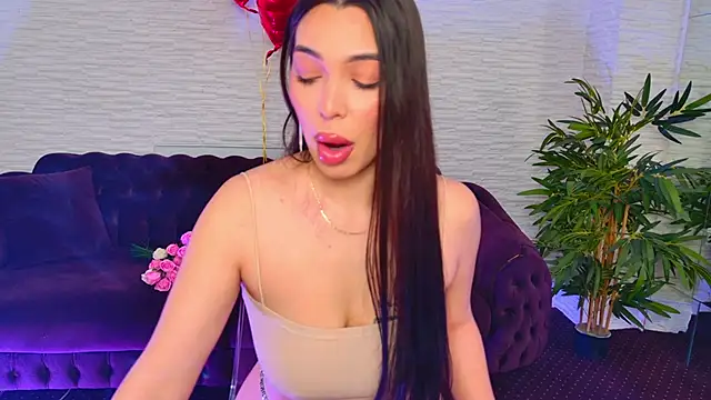 MollyDolley online show from February 14, 8:38 pm