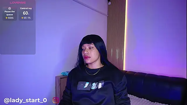 leydi start  online show from March 28, 12:38 pm