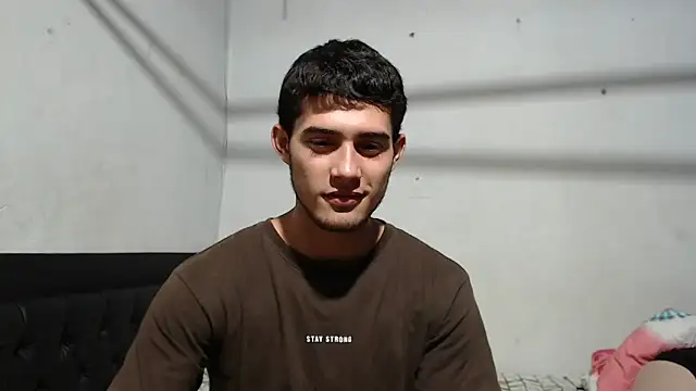 Snapshot of jhayko22 chatting on February 12, 8:42 am jhayko22 online show from February 12, 8:42 am