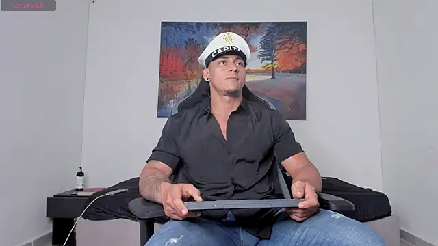 ryanwhite3 online show from April 12, 9:31 pm