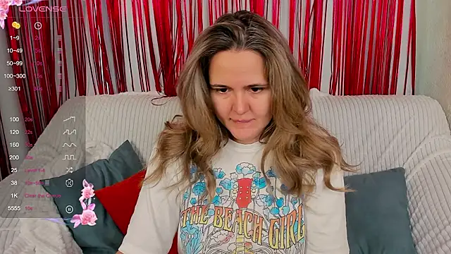 LilyBel online show from February 17, 8:00 am