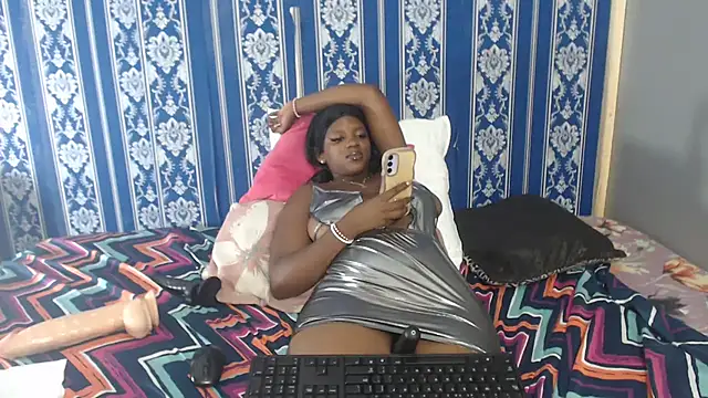 Snapshot of FlameZee chatting on February 16, 10:39 pm FlameZee online show from February 16, 10:39 pm