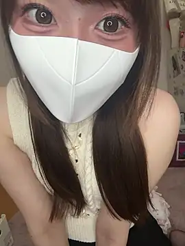 Snapshot of momo_mm chatting on July 2, 7:03 am momo mm online show from July 2, 7:03 am