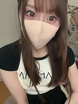 Snapshot of momo_mm chatting on July 10, 1:03 pm momo mm online show from July 10, 1:03 pm