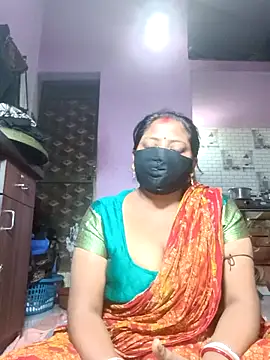 Snapshot of Fetish-Couple2 chatting on February 14, 8:05 pm Fetish-Couple2 online show from February 14, 8:05 pm