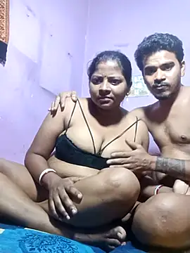 Snapshot of Fetish-Couple2 chatting on February 25, 2:16 pm Fetish-Couple2 online show from February 25, 2:16 pm