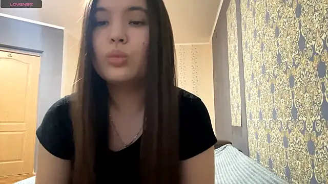 Snapshot of Ayazyn chatting on February 28, 2:07 pm Ayazyn online show from February 28, 2:07 pm