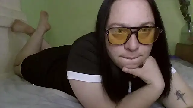 MillaSourety online show from March 19, 7:01 am