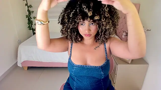 Brit weston online show from April 4, 9:01 pm