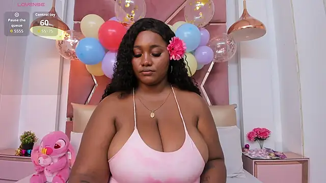 Charlotte-Wright online show from April 1, 1:41 pm