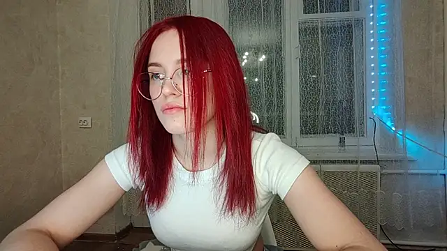 CalandraRolon online show from February 26, 5:45 pm