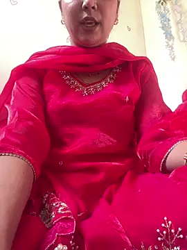 kavyababy00 online show from February 20, 4:20 am