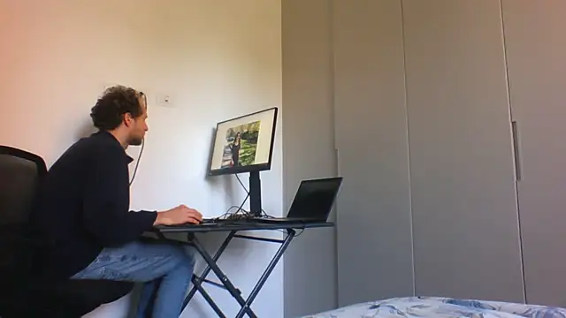 andre italy online show from April 8, 3:12 pm