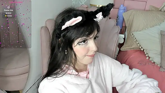 Snapshot of dolly_kitter chatting on February 26, 11:53 am dolly kitter online show from February 26, 11:53 am