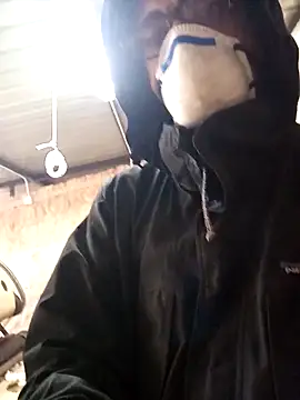 latinsexven online show from March 6, 12:01 pm