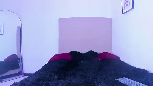 Snapshot of im_tiffany_ chatting on February 19, 5:03 am im tiffany online show from February 19, 5:03 am