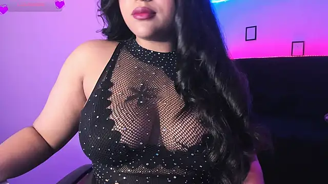 Snapshot of Kamala_Khan_Tx chatting on February 19, 4:03 pm Kamala Khan Tx online show from February 19, 4:03 pm