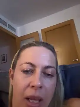 Snapshot of SophieSchmidt chatting on February 15, 11:23 pm SophieSchmidt online show from February 15, 11:23 pm