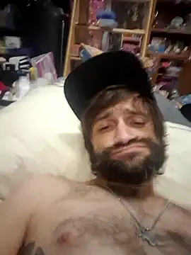 TrndSettr online show from May 26, 1:01 am