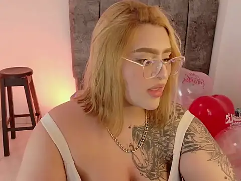 missevans online show from February 4, 7:31 pm